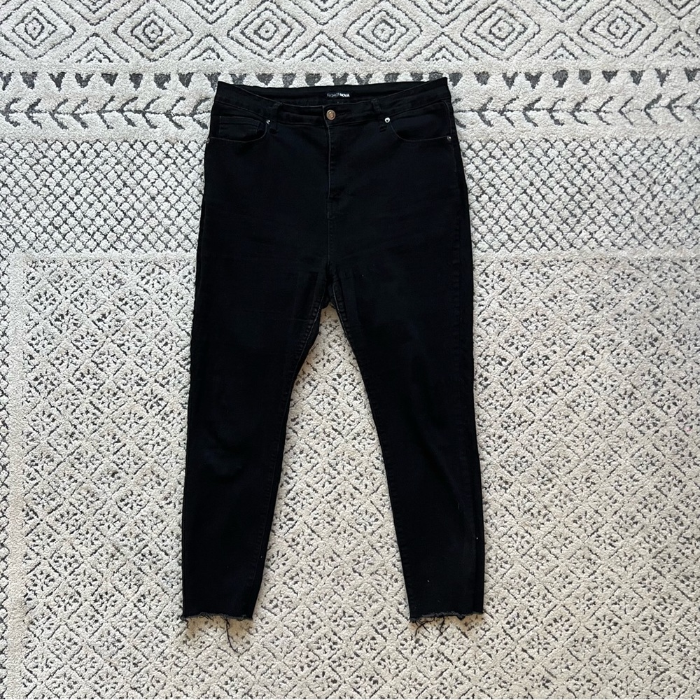 Fashion Nova Black Frayed Hem Skinny Jeans